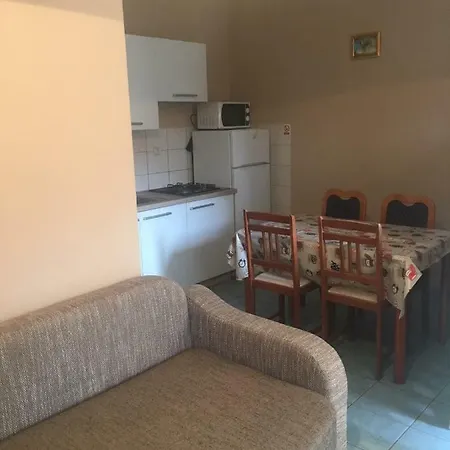 Adria Appartement Vir