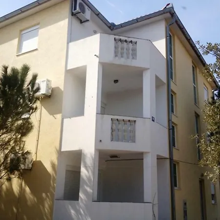 Adria Appartement *